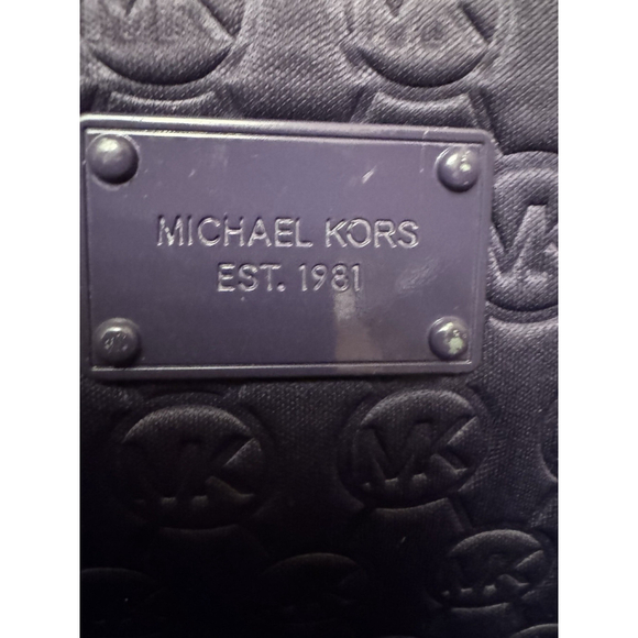Michael Kors Signature Logo Embossed Neoprene Large Purple Tote - Picture 10 of 13